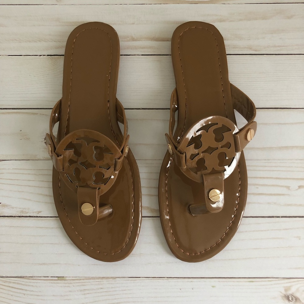 Purple Zebra brand New Sz 9 Sandals